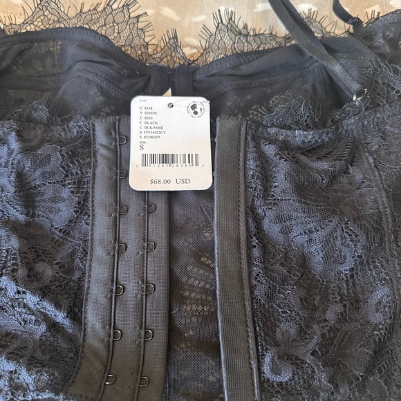 Free People Black Lace Bra with Adjustable Straps - Picture 4 of 4